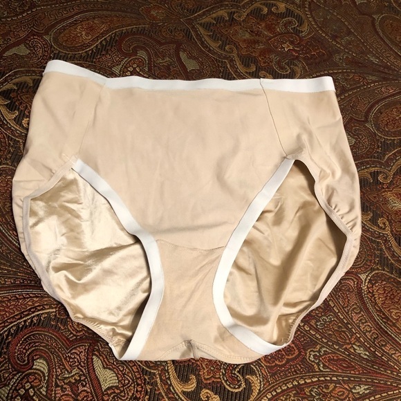 Maidenform French Cut Support Panty - Picture 4 of 4